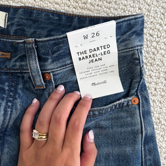 NWT Madewell Darted Barrel-Leg Jean - Picture 3 of 4
